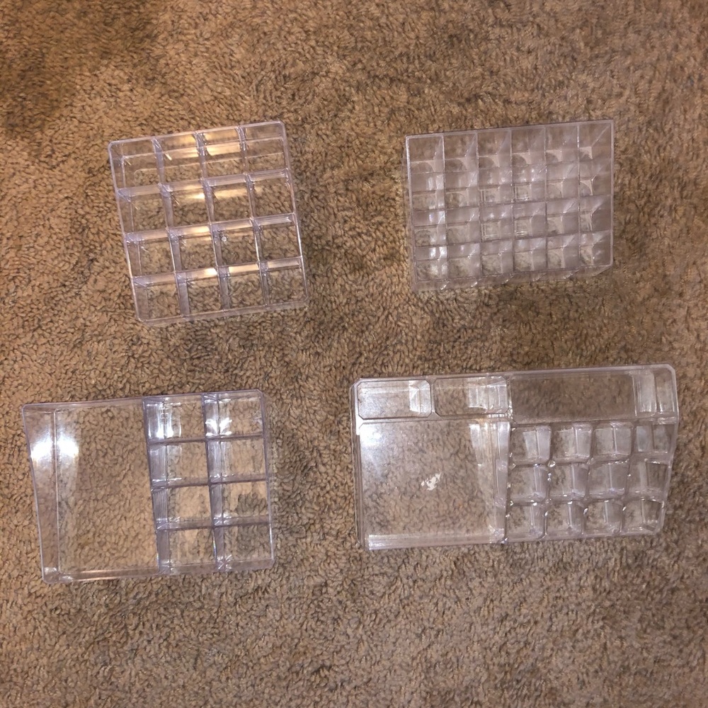 SET OF 4 ACRYLIC MAKEUP ORGANIZERS
